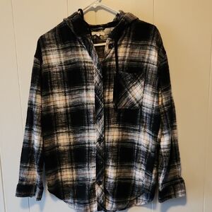Maurices Size M Hooded Flannel Shirt